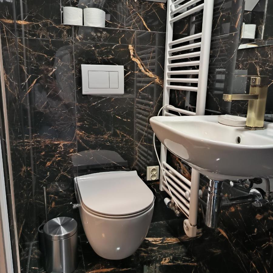 Lubert Apartmany S.R.O Prague Ngoại thất bức ảnh