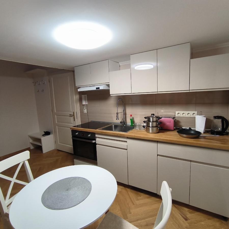 Lubert Apartmany S.R.O Prague Ngoại thất bức ảnh