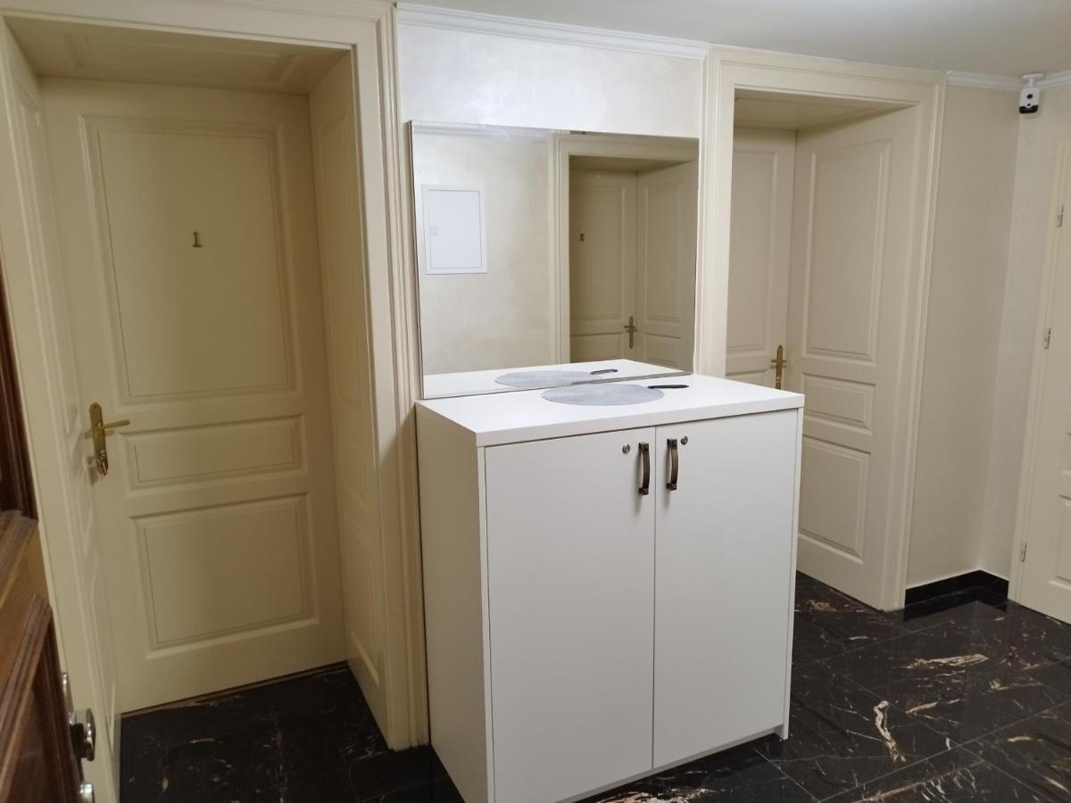 Lubert Apartmany S.R.O Prague Ngoại thất bức ảnh