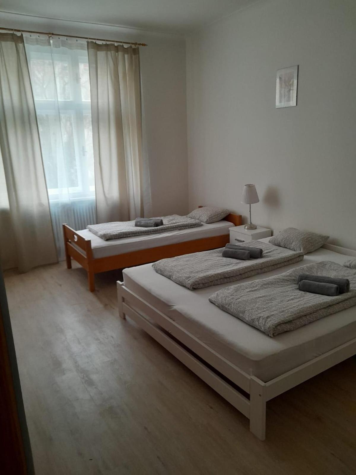 Lubert Apartmany S.R.O Prague Ngoại thất bức ảnh