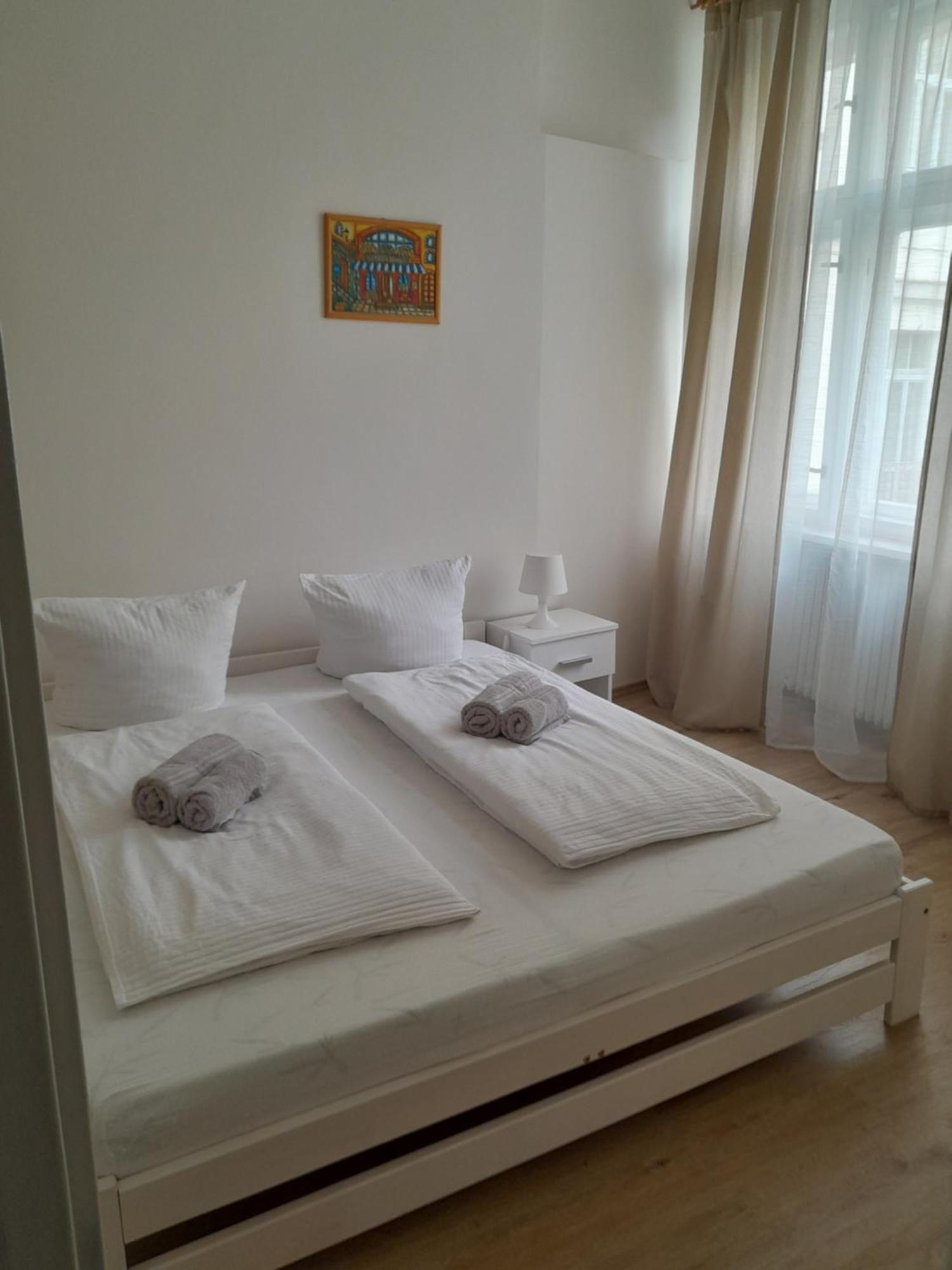 Lubert Apartmany S.R.O Prague Ngoại thất bức ảnh